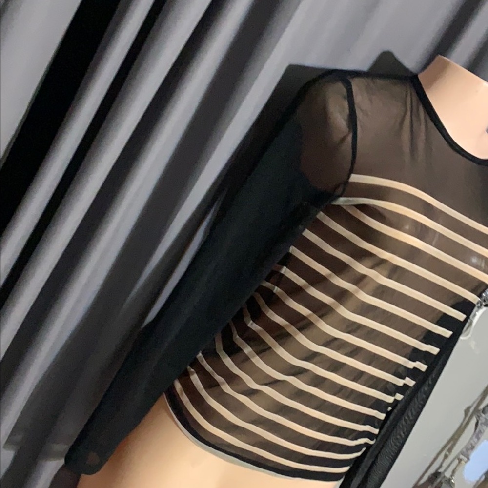 Cute blouse - Picture 2 of 5